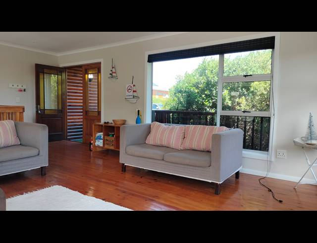 6 BEDROOM GATED ESTATE FOR SALE IN NATURE ON SEA